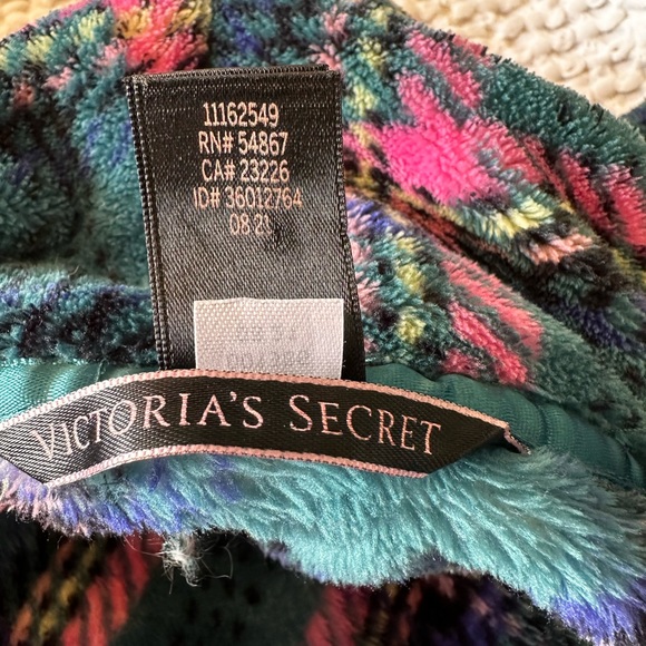 Victoria‎ Secret size medium/Lge plush pink teal blue  plaid mini robe w belt - Picture 8 of 12
